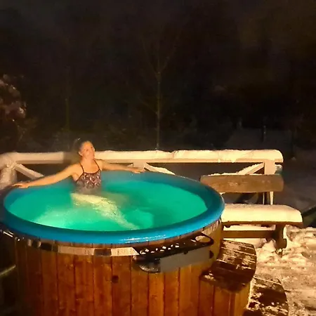 Atostogu Namas Su Baseinu, Jacuzzi Ir Pirtimi Ferienhaus *