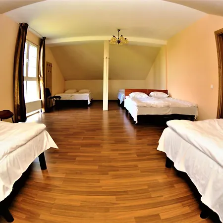 Atostogu Namas Su Baseinu, Jacuzzi Ir Pirtimi