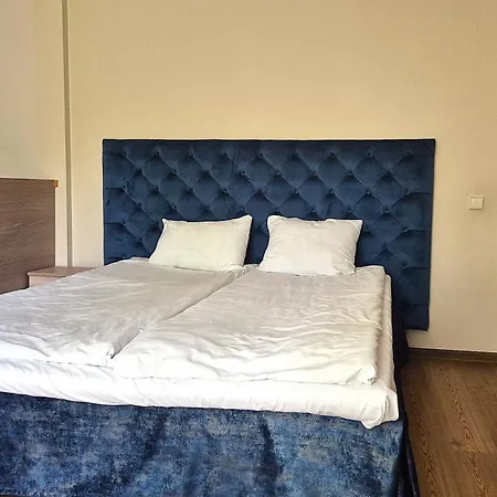 Atostogu Namas Su Baseinu, Jacuzzi Ir Pirtimi *