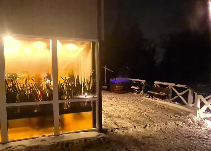 Vakantiehuis Atostogu Namas Su Baseinu, Jacuzzi Ir Pirtimi